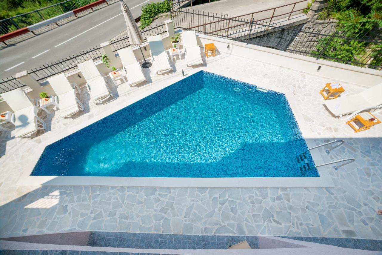 Boka Bay 2 Apartment Kotor Exterior photo